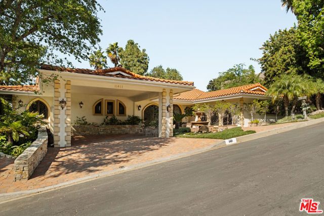 11411 Dona Lola Drive, Studio City (los Angeles), CA 91604