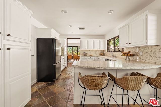 11411 Dona Lola Drive, Studio City (los Angeles), CA 91604