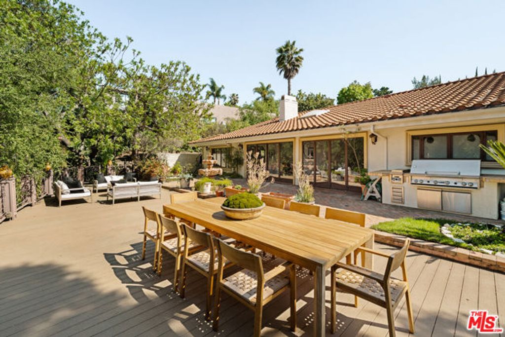 11411 Dona Lola Drive, Studio City (los Angeles), CA 91604