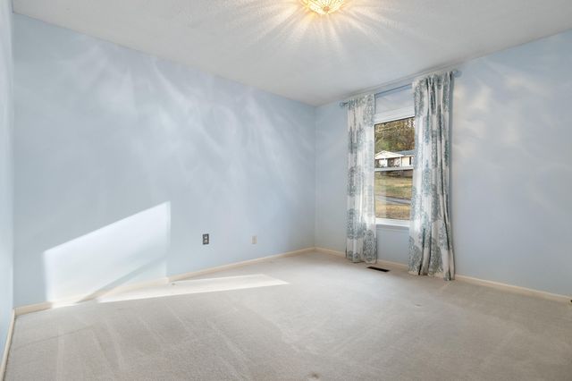 909 Chestnut Wood Lane, Chattanooga, TN 37421