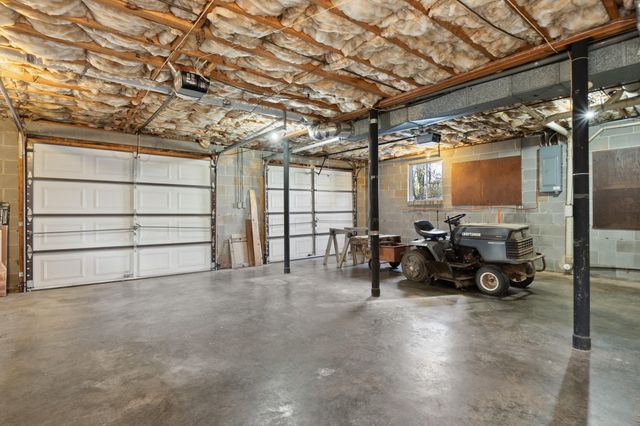 909 Chestnut Wood Lane, Chattanooga, TN 37421