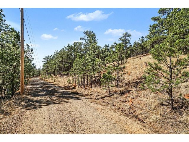 Rainbow Ln, Loveland, CO 80537