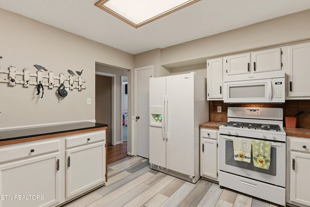 1429 Crestwood Drive, Louisville, TN 37777