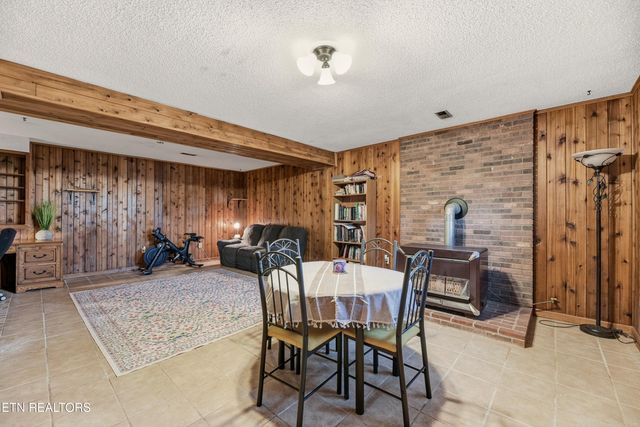 1429 Crestwood Drive, Louisville, TN 37777