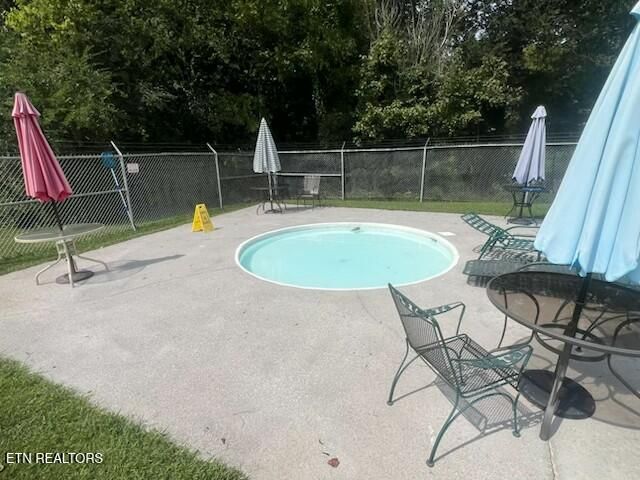 1429 Crestwood Drive, Louisville, TN 37777