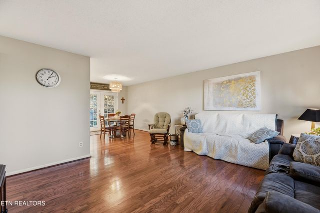 1429 Crestwood Drive, Louisville, TN 37777