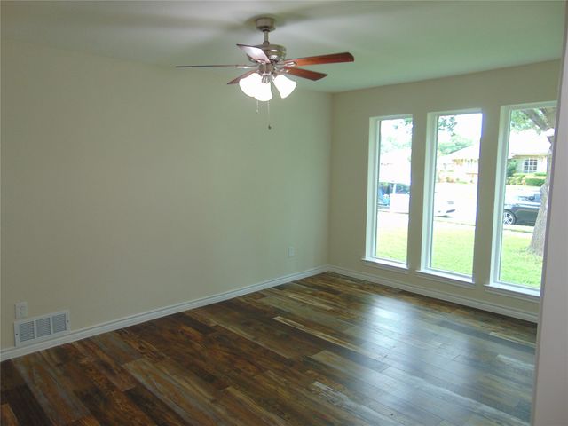 2714 Country Club Parkway, Garland, TX 75043
