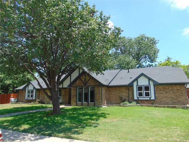 2714 Country Club Parkway, Garland, TX 75043