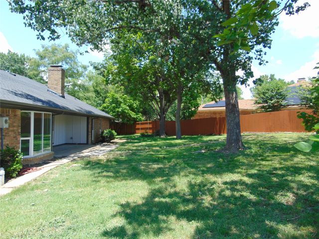 2714 Country Club Parkway, Garland, TX 75043