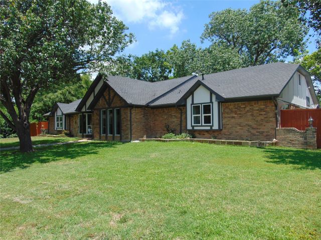 2714 Country Club Parkway, Garland, TX 75043