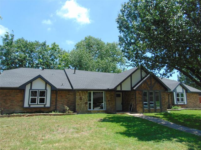2714 Country Club Parkway, Garland, TX 75043