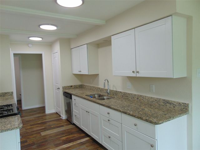 2714 Country Club Parkway, Garland, TX 75043