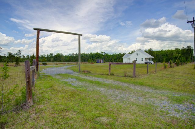 3034 French Santee Road, Jamestown, SC 29453