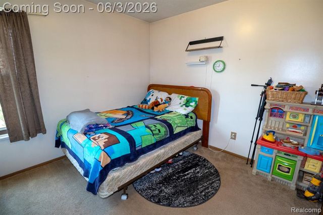 61200 Greenwood Drive, South Lyon, MI 48178