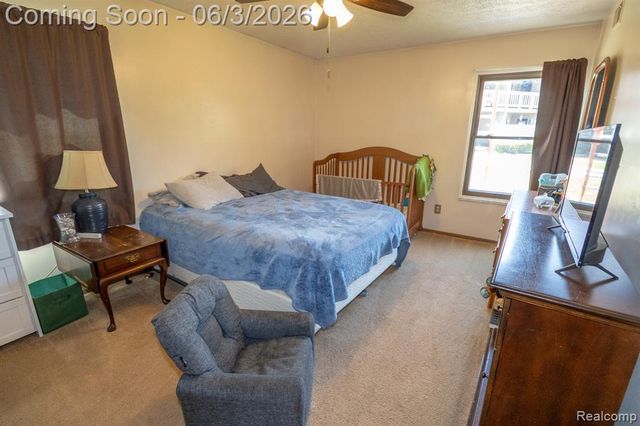 61200 Greenwood Drive, South Lyon, MI 48178