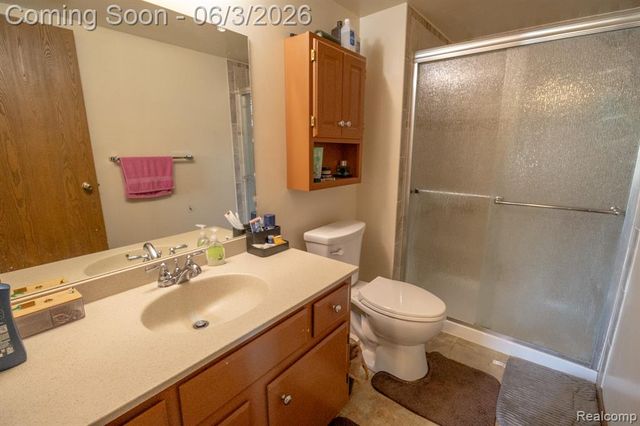 61200 Greenwood Drive, South Lyon, MI 48178