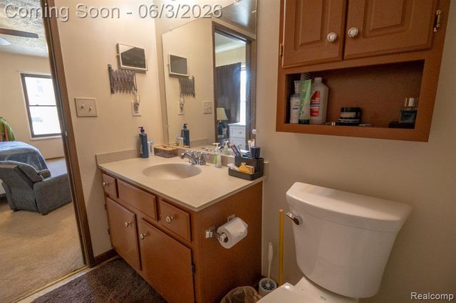 61200 Greenwood Drive, South Lyon, MI 48178