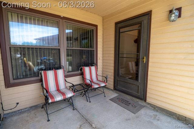 61200 Greenwood Drive, South Lyon, MI 48178