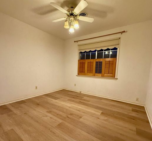 400 Giddings Lane, Brenham, TX 77833