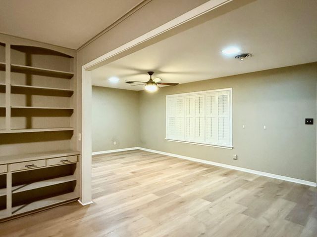 400 Giddings Lane, Brenham, TX 77833