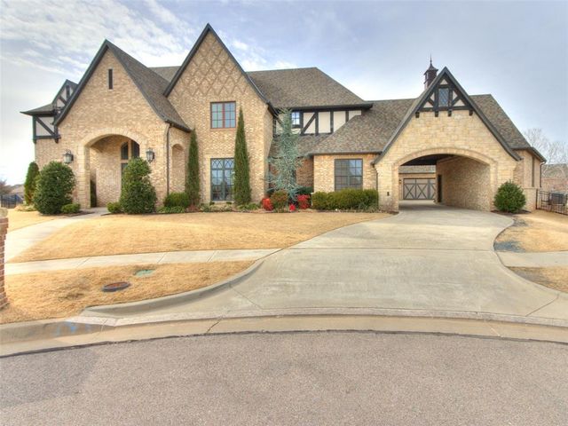 4226 Moorgate Court, Norman, OK 73072