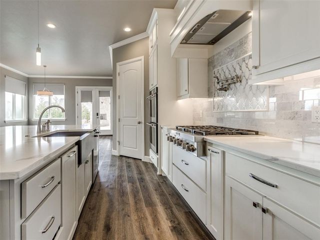 4226 Moorgate Court, Norman, OK 73072