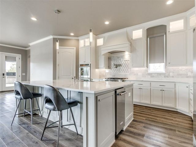 4226 Moorgate Court, Norman, OK 73072