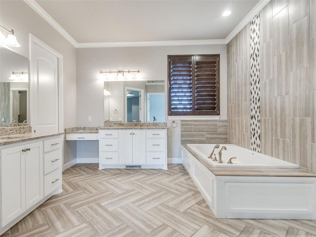 4226 Moorgate Court, Norman, OK 73072