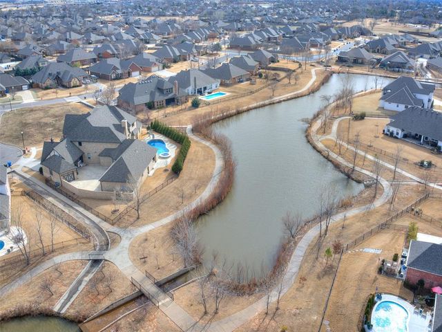 4226 Moorgate Court, Norman, OK 73072