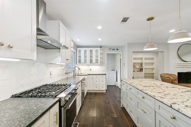 710 Brentwood Lane, Richardson, TX 75080