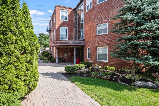 66 Landing Ln Unit 309, Laconia, NH 03246