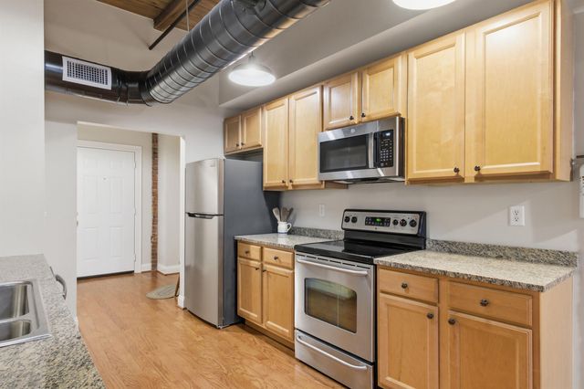 66 Landing Ln Unit 309, Laconia, NH 03246