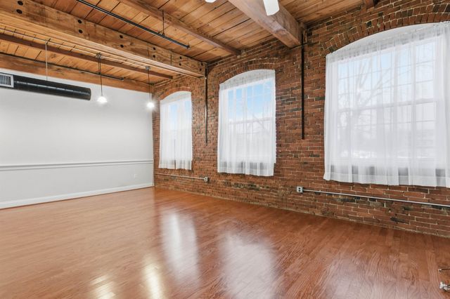 66 Landing Ln Unit 309, Laconia, NH 03246