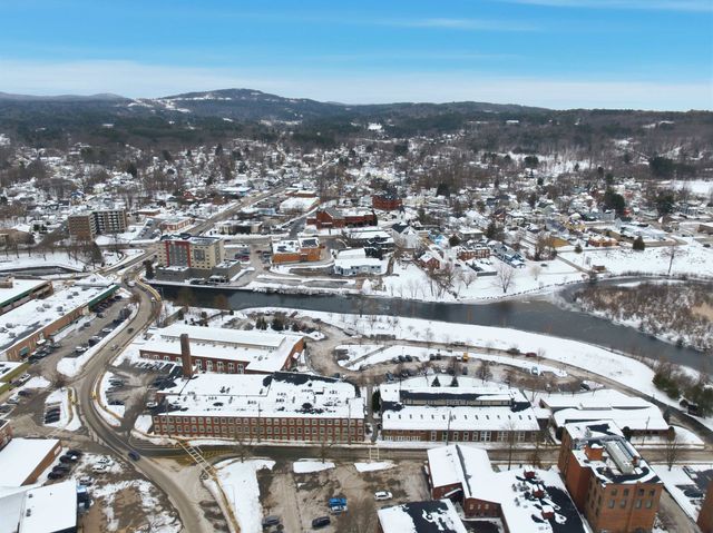 66 Landing Ln Unit 309, Laconia, NH 03246