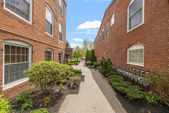 66 Landing Ln Unit 309, Laconia, NH 03246