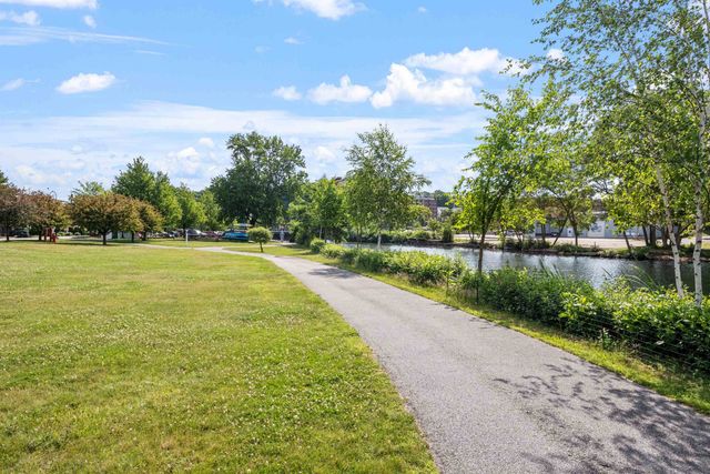 66 Landing Ln Unit 309, Laconia, NH 03246