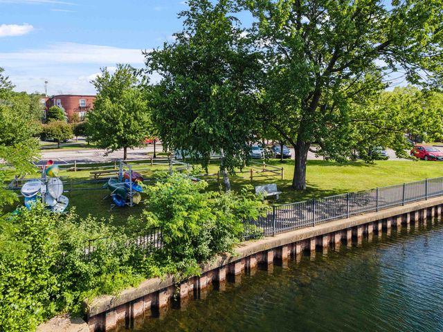 66 Landing Ln Unit 309, Laconia, NH 03246