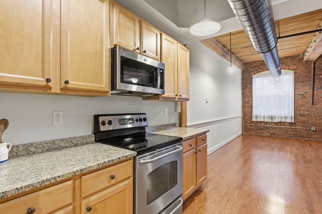 66 Landing Ln Unit 309, Laconia, NH 03246