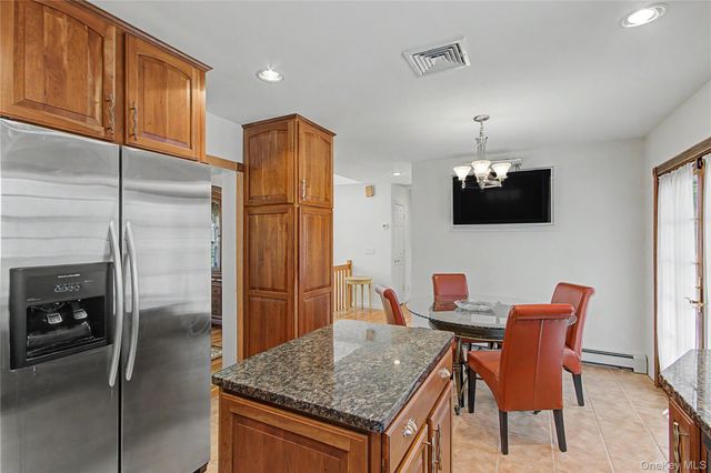 24 Richard Road, Mahopac, NY 10541
