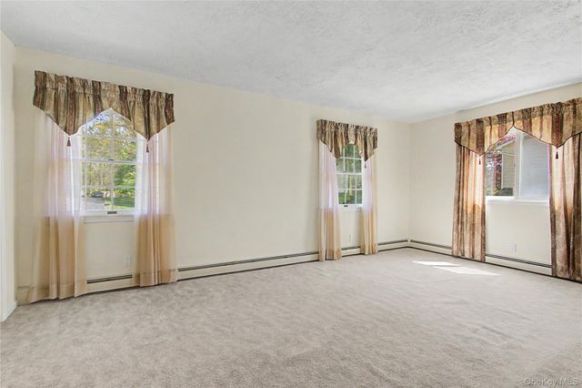 24 Richard Road, Mahopac, NY 10541