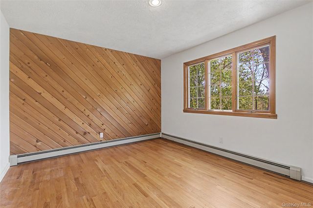 24 Richard Road, Mahopac, NY 10541