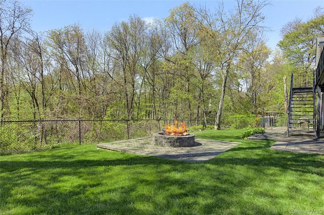 24 Richard Road, Mahopac, NY 10541
