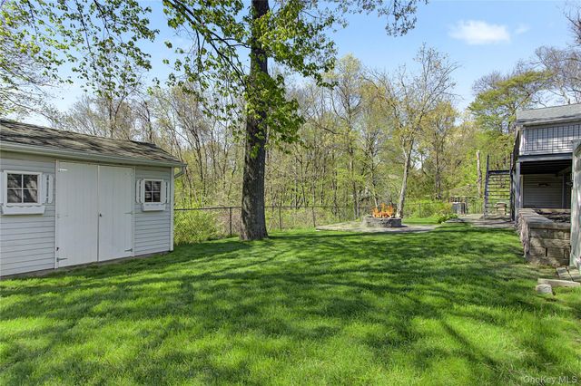 24 Richard Road, Mahopac, NY 10541