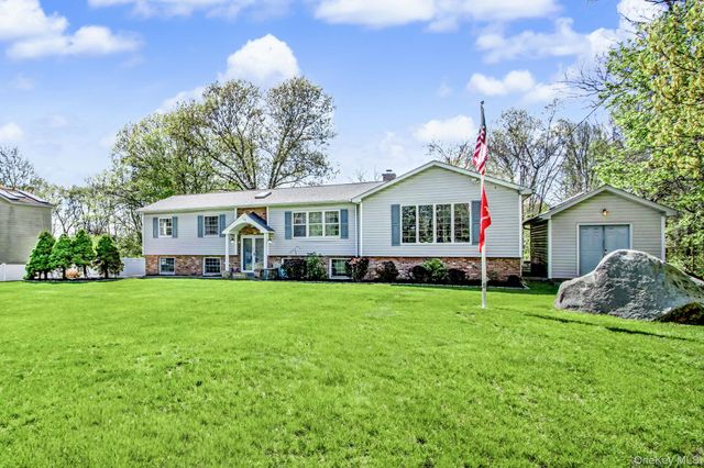 24 Richard Road, Mahopac, NY 10541