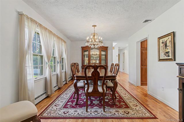 24 Richard Road, Mahopac, NY 10541