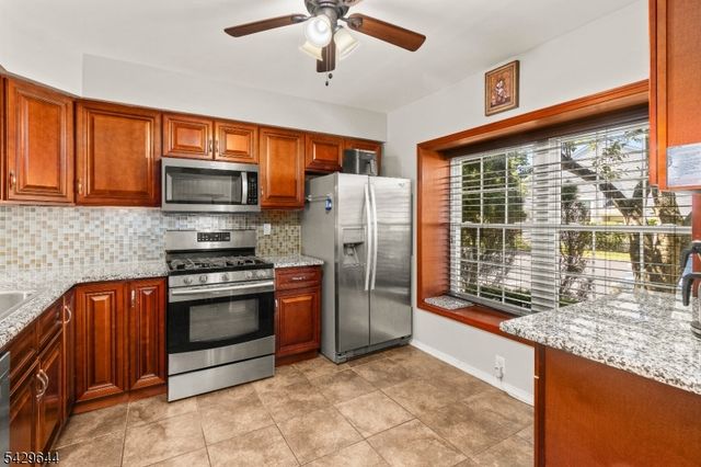 327 Smithwold Rd, Franklin Twp., NJ 08873