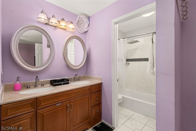 327 Smithwold Rd, Franklin Twp., NJ 08873