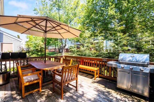 327 Smithwold Rd, Franklin Twp., NJ 08873