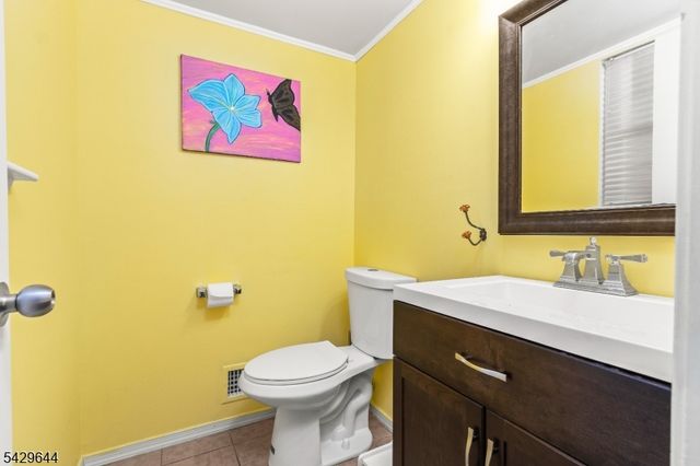 327 Smithwold Rd, Franklin Twp., NJ 08873