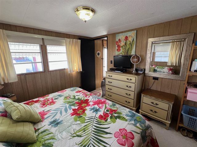 12674 SEMINOLE BOULEVARD M14, Largo, FL 33778